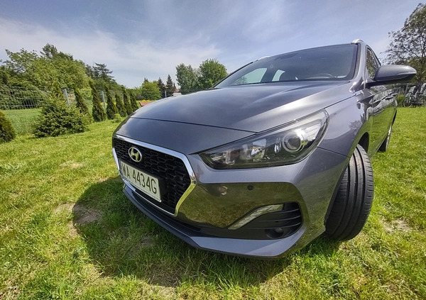 Hyundai I30 cena 56000 przebieg: 105000, rok produkcji 2019 z Warszawa małe 172